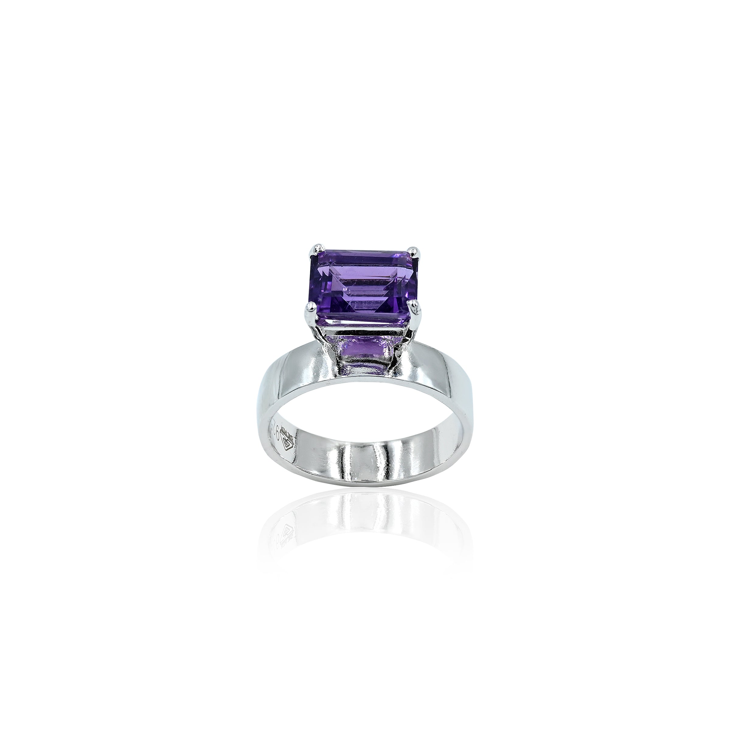 Amethyst (Jamuniya) Ring (2.60Ct Carat and 2.86 Ratti)