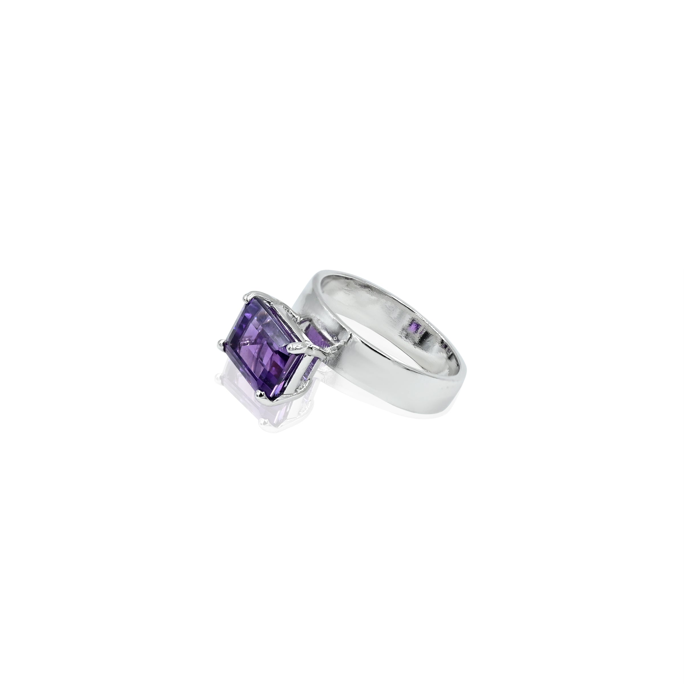 Amethyst (Jamuniya) Ring (2.60Ct Carat and 2.86 Ratti)
