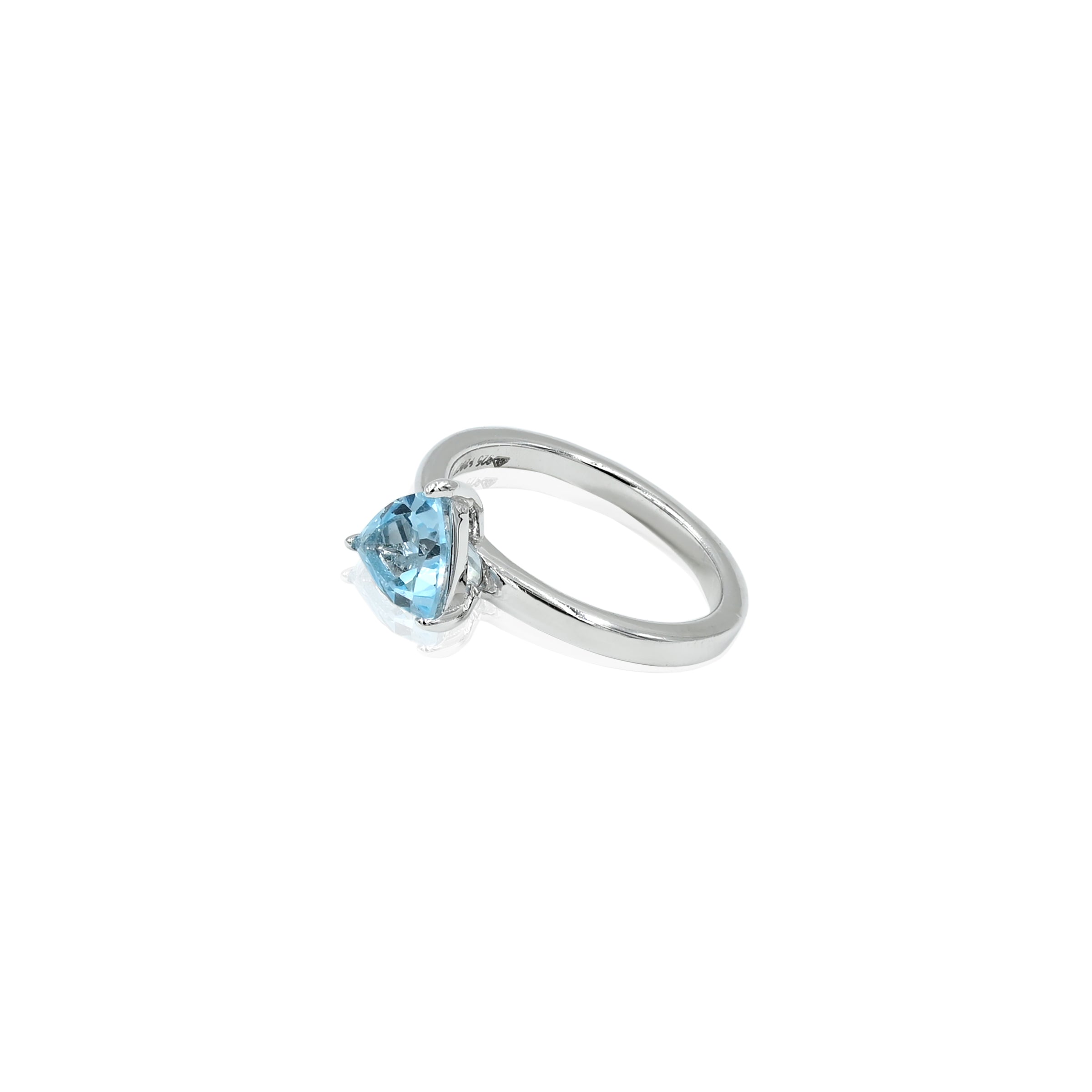 Blue Topaz Ring (1.20 Carat / 1.32 Ratti)