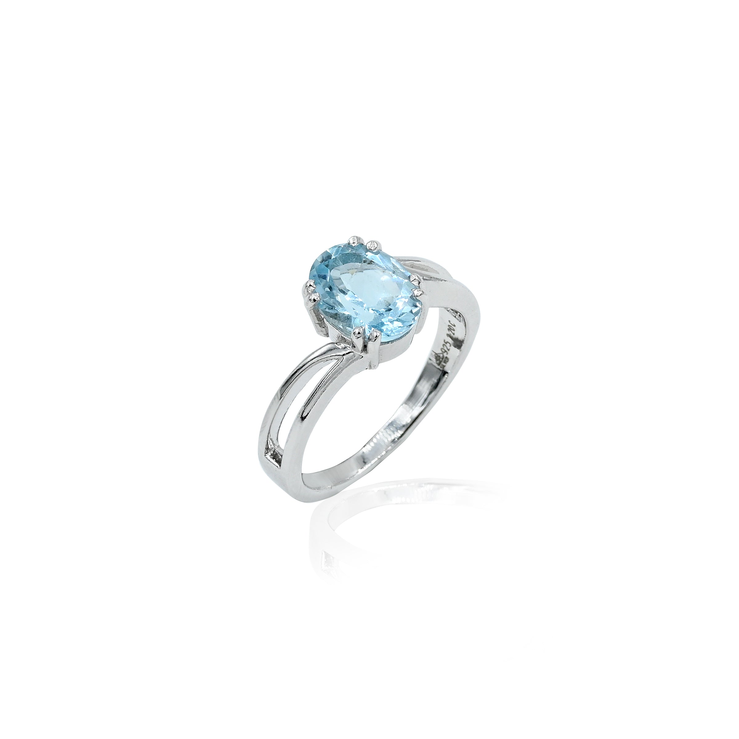 Blue Topaz Ring (2.20 Carat / 2.42 Ratti)