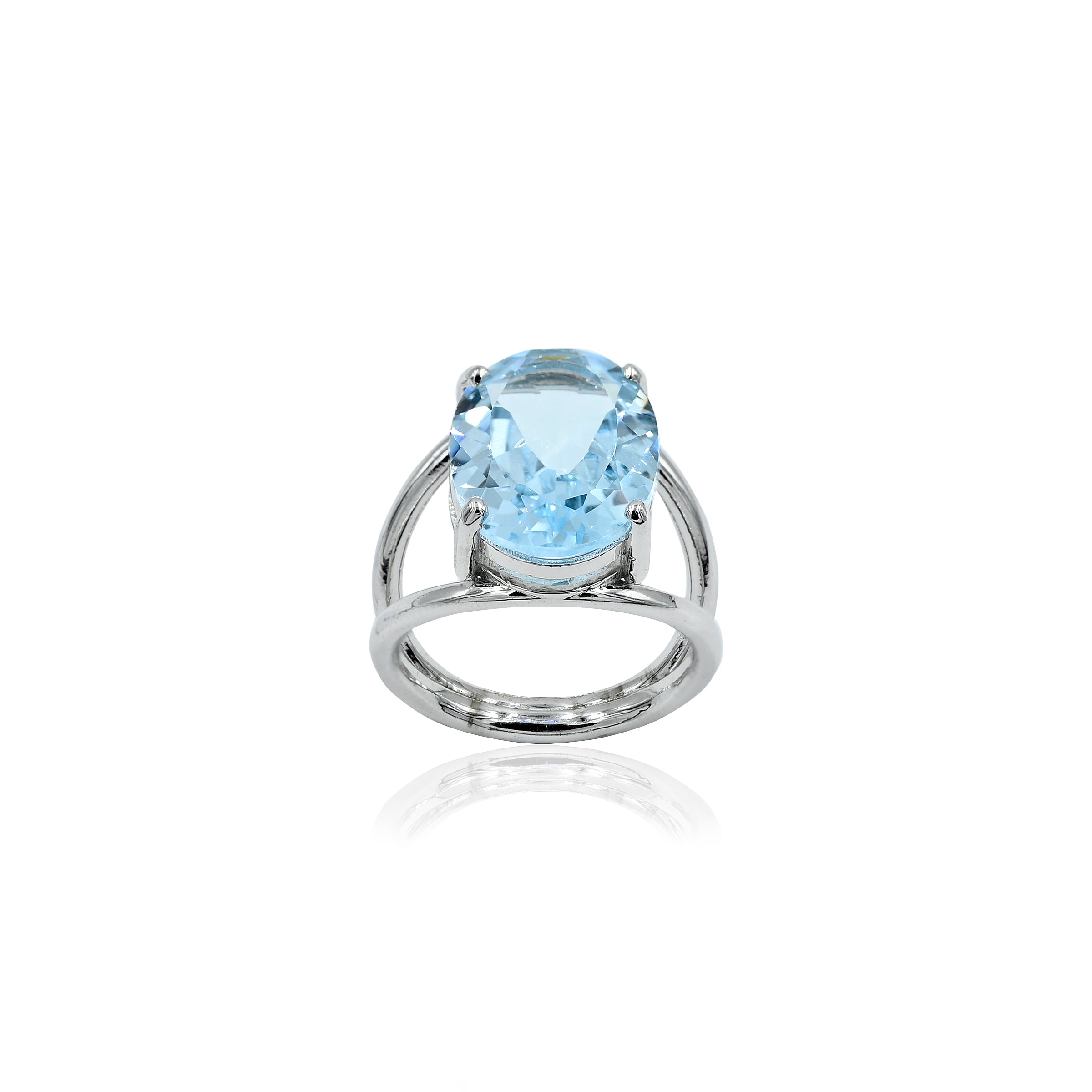 Blue Topaz Ring (9.50 Carat / 10.45 Ratti)