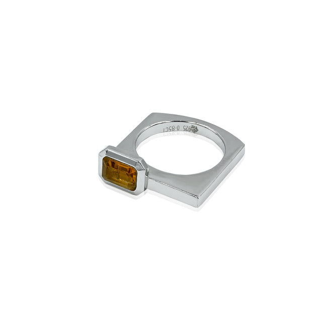 Citrine Ring (0.85 Carat / 0.94 Ratti)