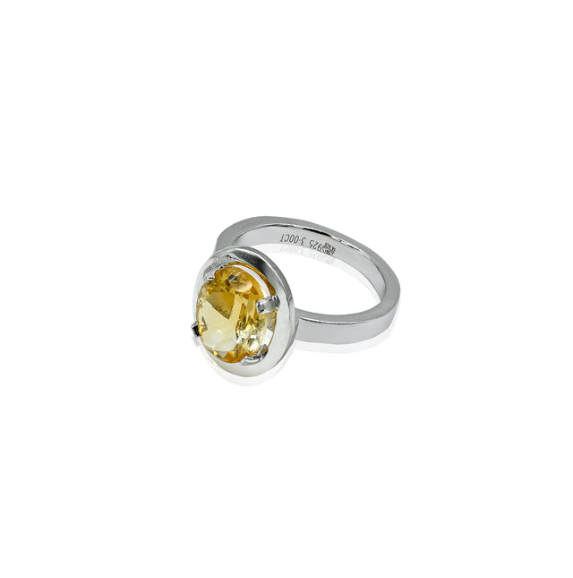 Citrine Ring (3.00 Carat / 3.30 Ratti)