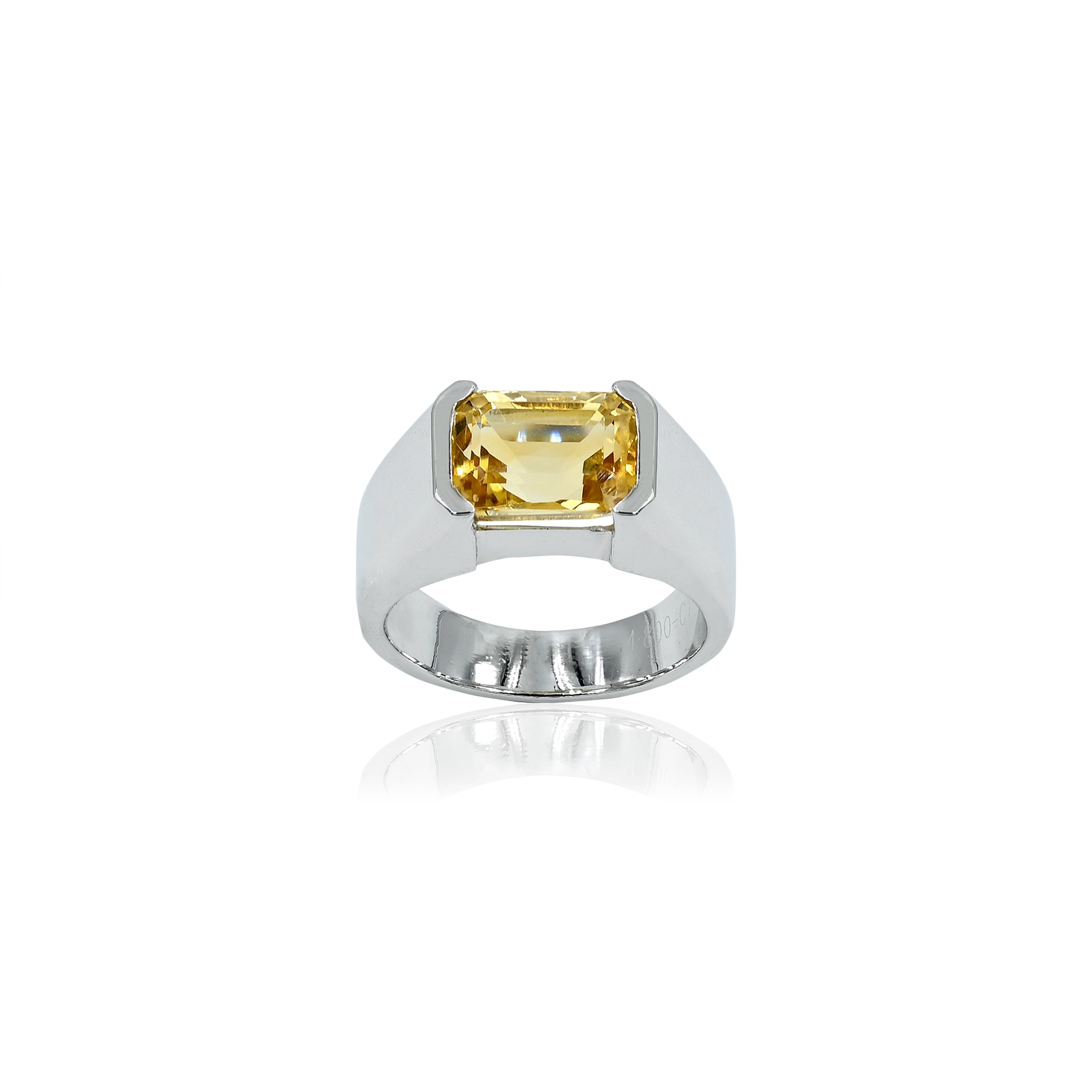 Citrine Ring (4.80 Carat / 5.28 Ratti)