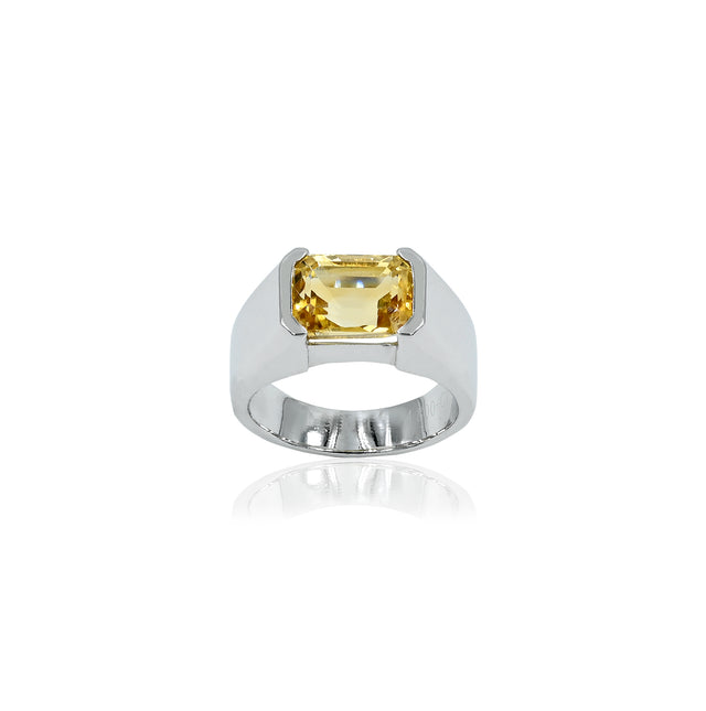 Citrine Ring (4.80 Carat / 5.28 Ratti)