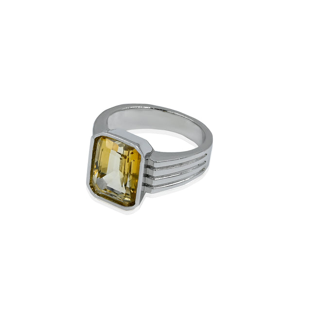Citrine Ring (5.05 Carat / 5.56 Ratti)