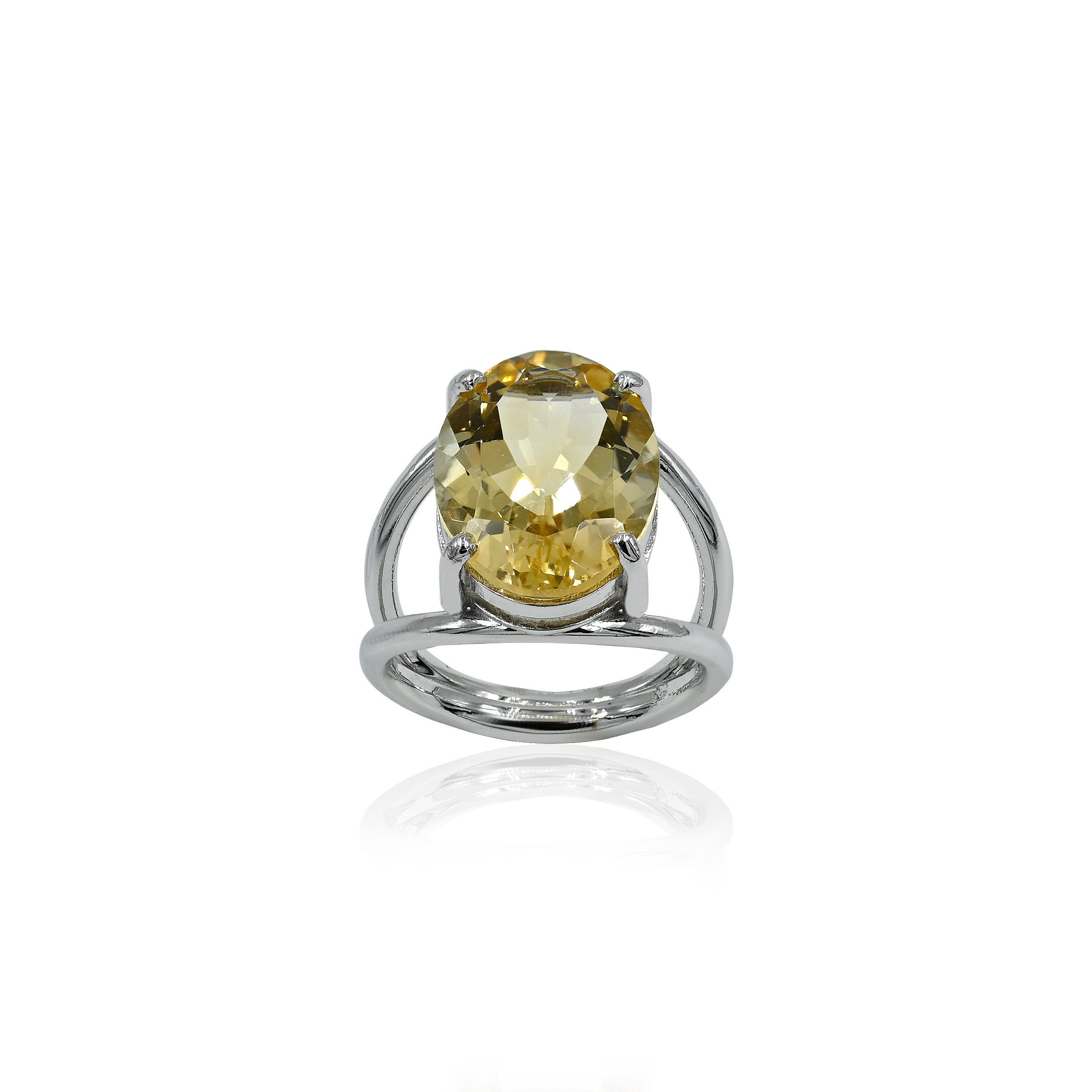 Citrine Ring (7.65 Carat / 8.42 Ratti)