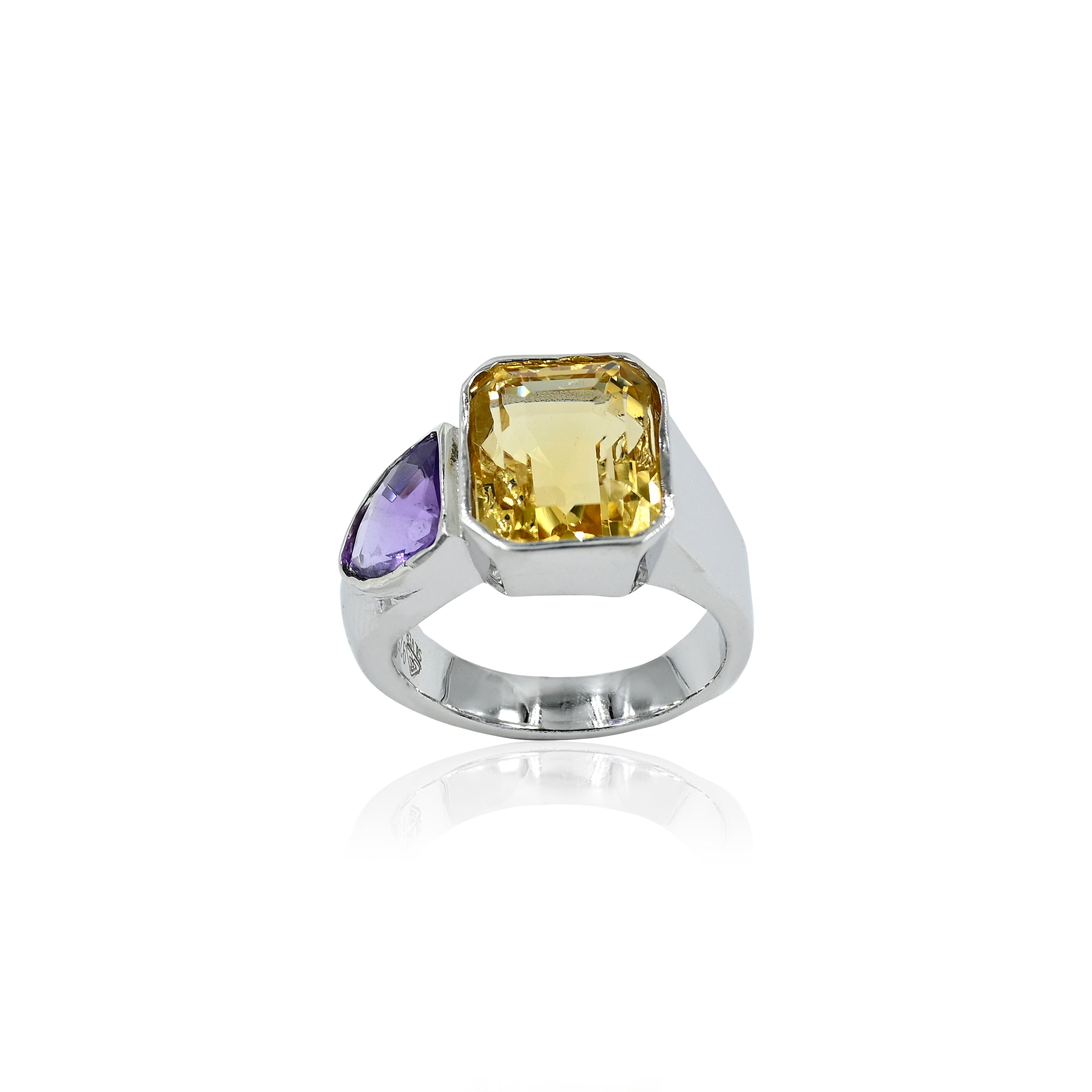 Citrine Ring (6.20 Carat / 6.82 Ratti)