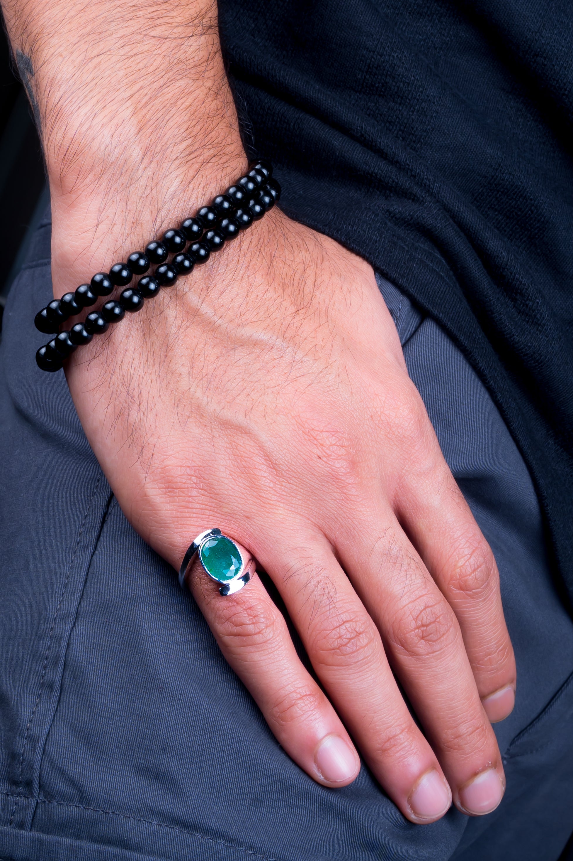 Natural Zambian Emerald (Panna) 3.95ct (4.35 Ratti) Faceted Oval Cut Unisex Ring