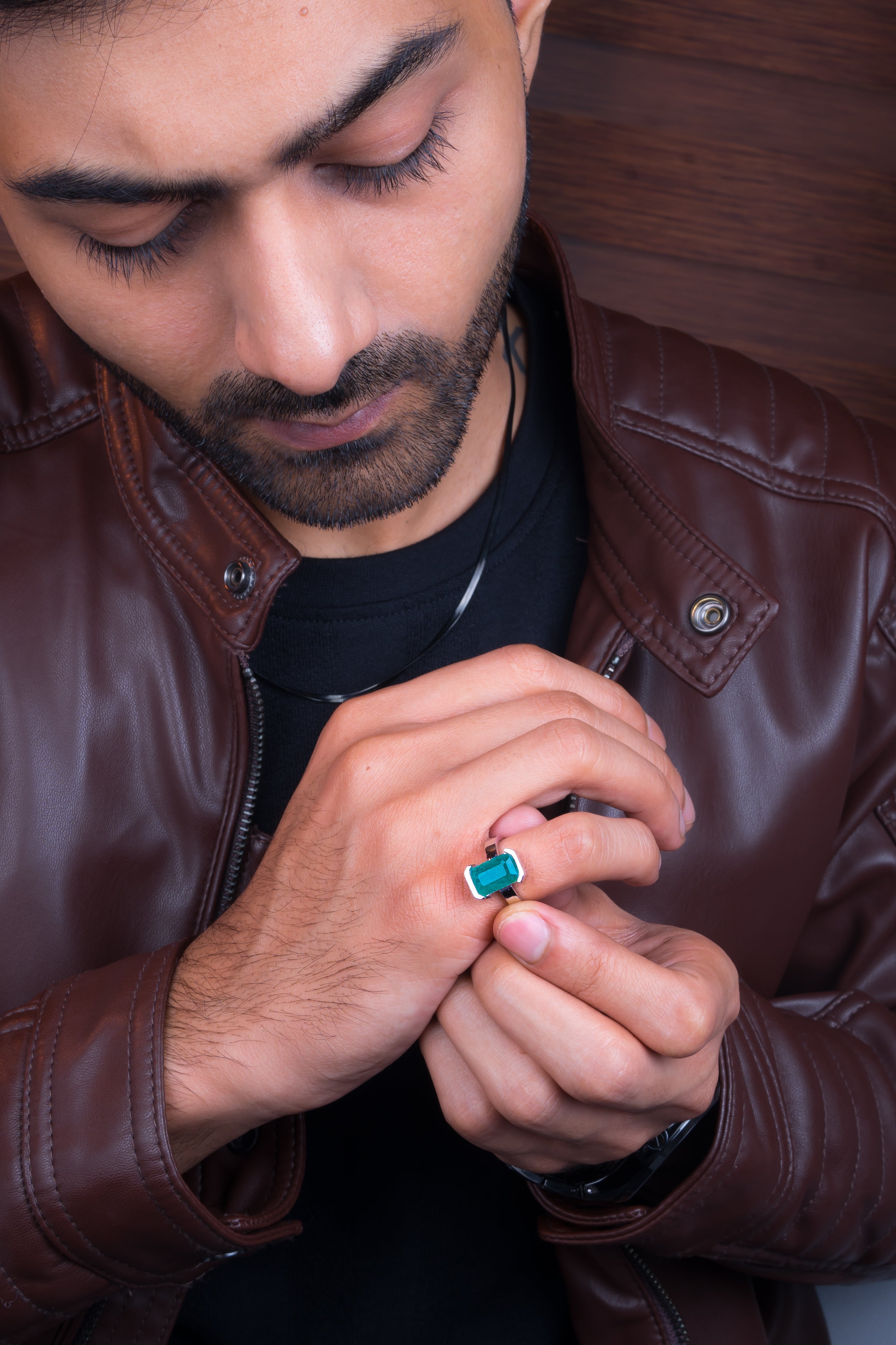 Natural Zambian Emerald (Panna) 3.80ct (4.18 Ratti) Faceted Emerald Cut Unisex Ring