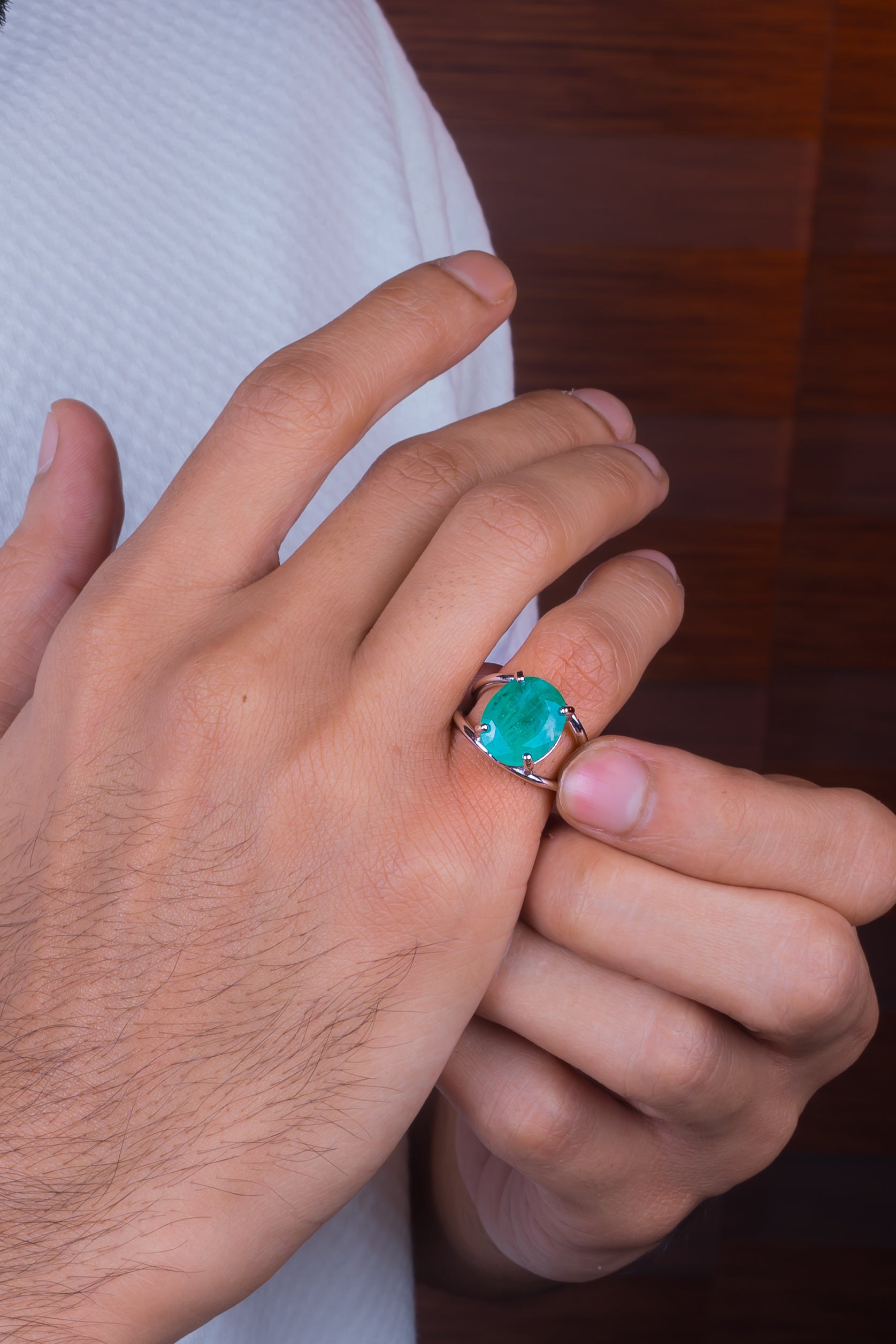 Natural Zambian Emerald (Panna) 6.20ct (6.82 Ratti) Faceted Oval Cut Ring