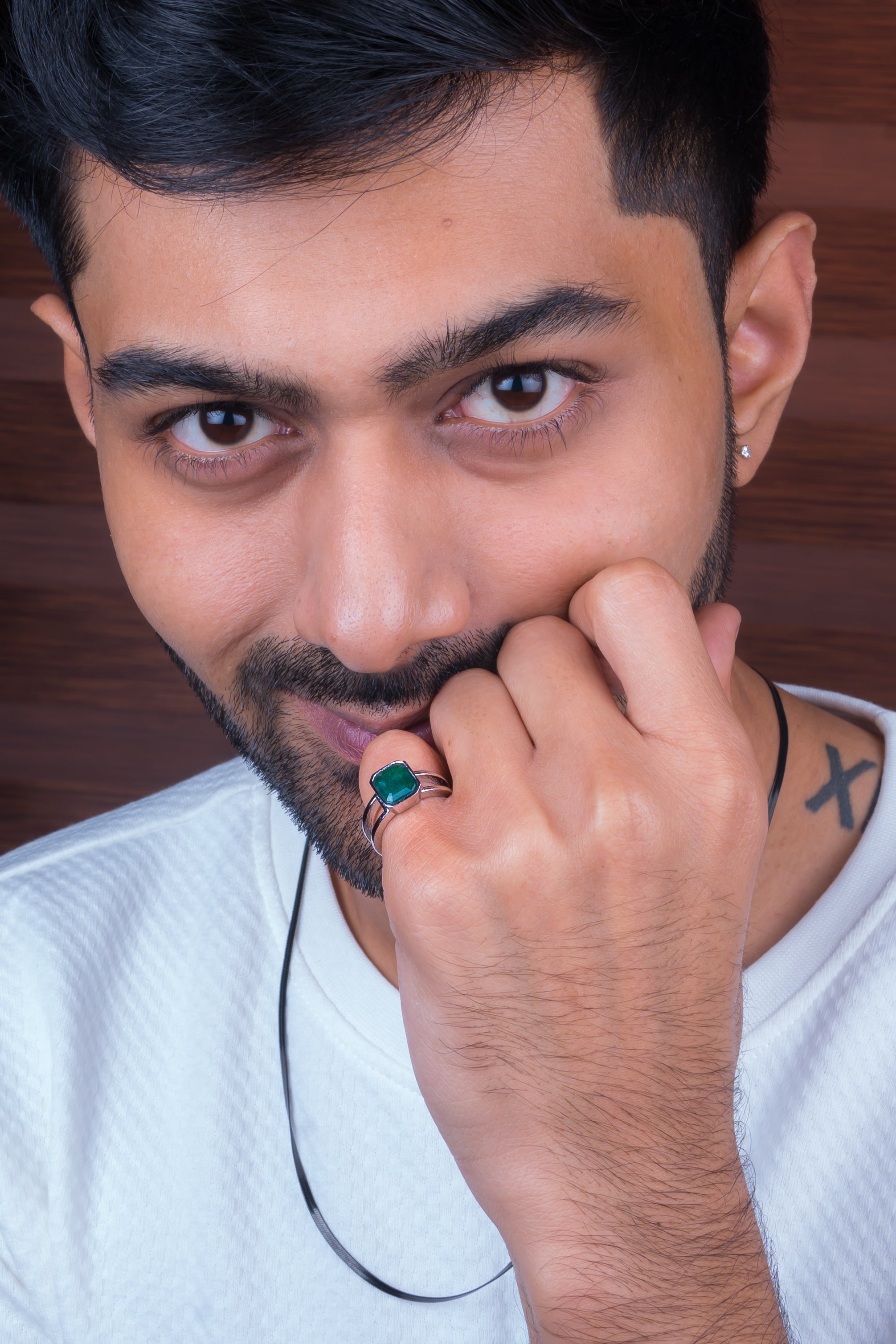 Natural Zambian Emerald (Panna) 3.10ct (3.41 Ratti) Faceted Emerald Cut Ring