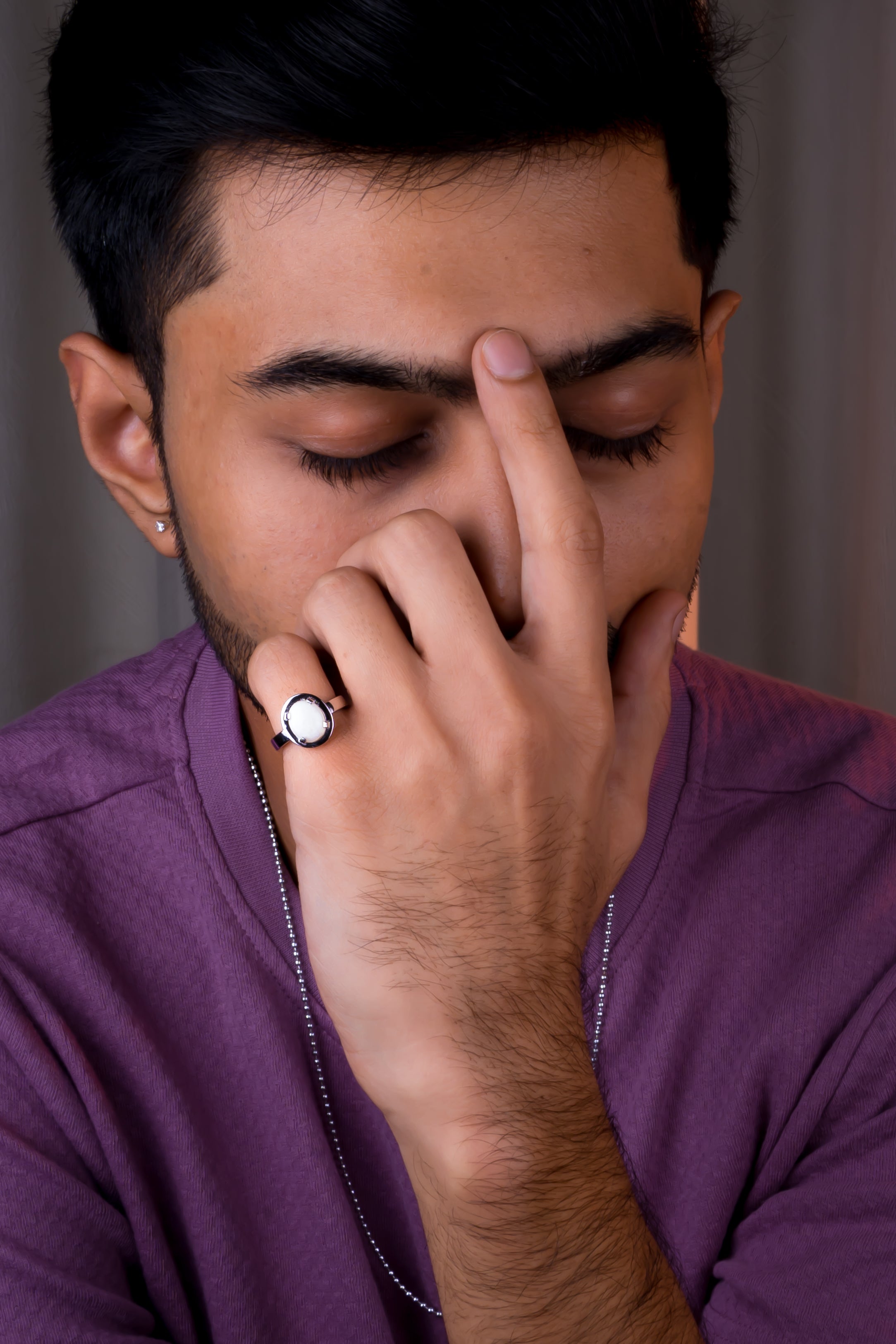 Opal Ring (1.90 Carat / 2.09 Ratti)