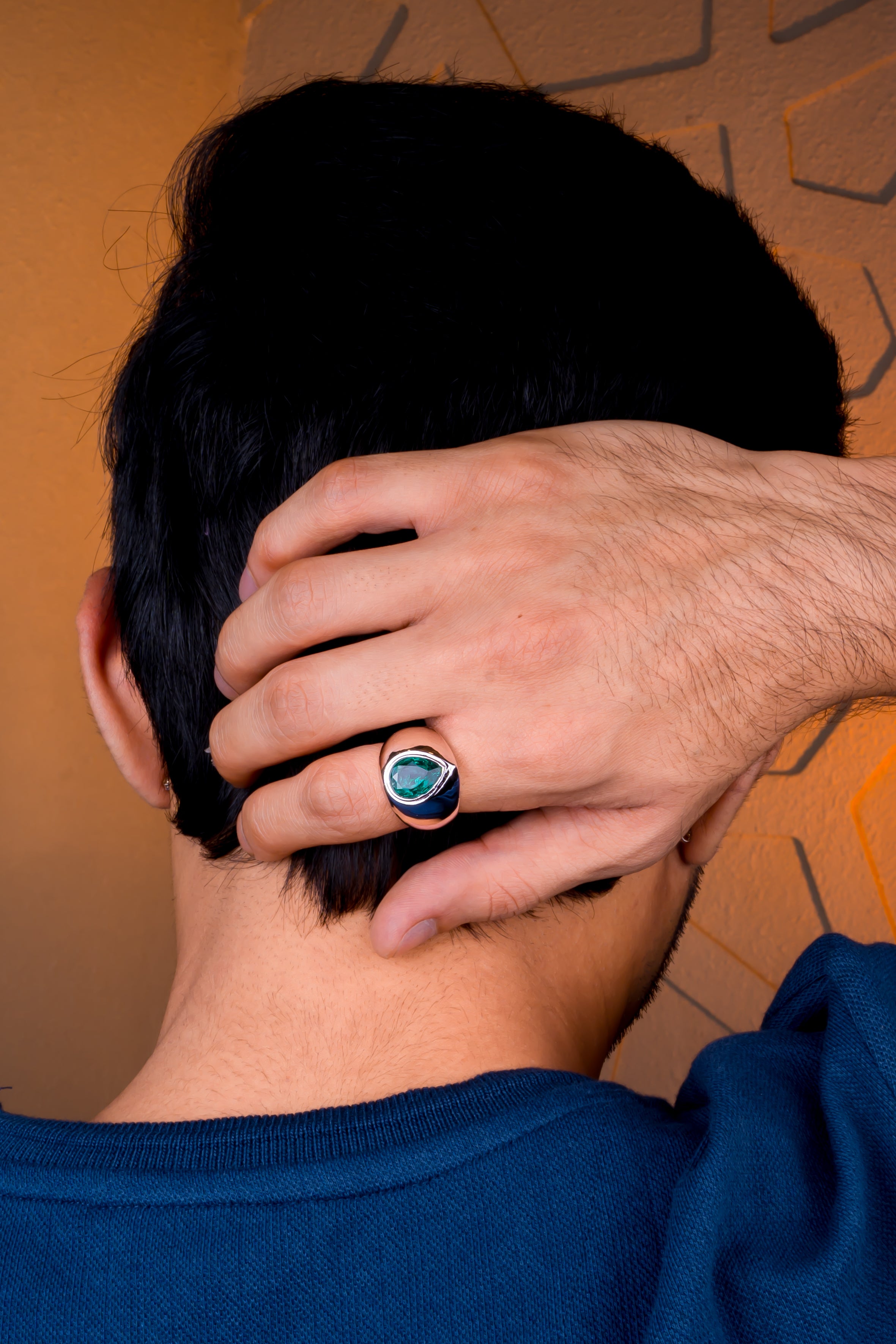 Lab Grown Emerald Ring (4.10 Carat / 4.51 Ratti)