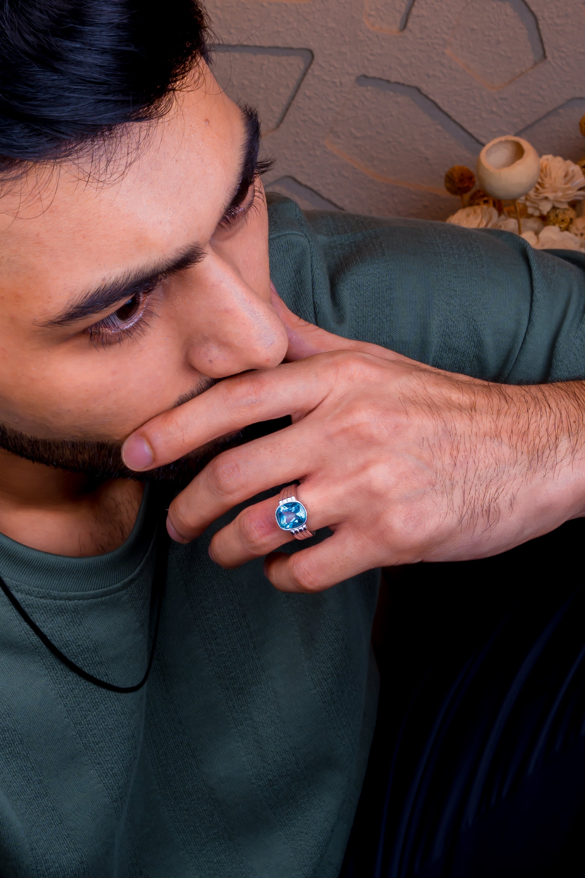 Blue Topaz Ring (4.95 Carat / 5.45 Ratti)