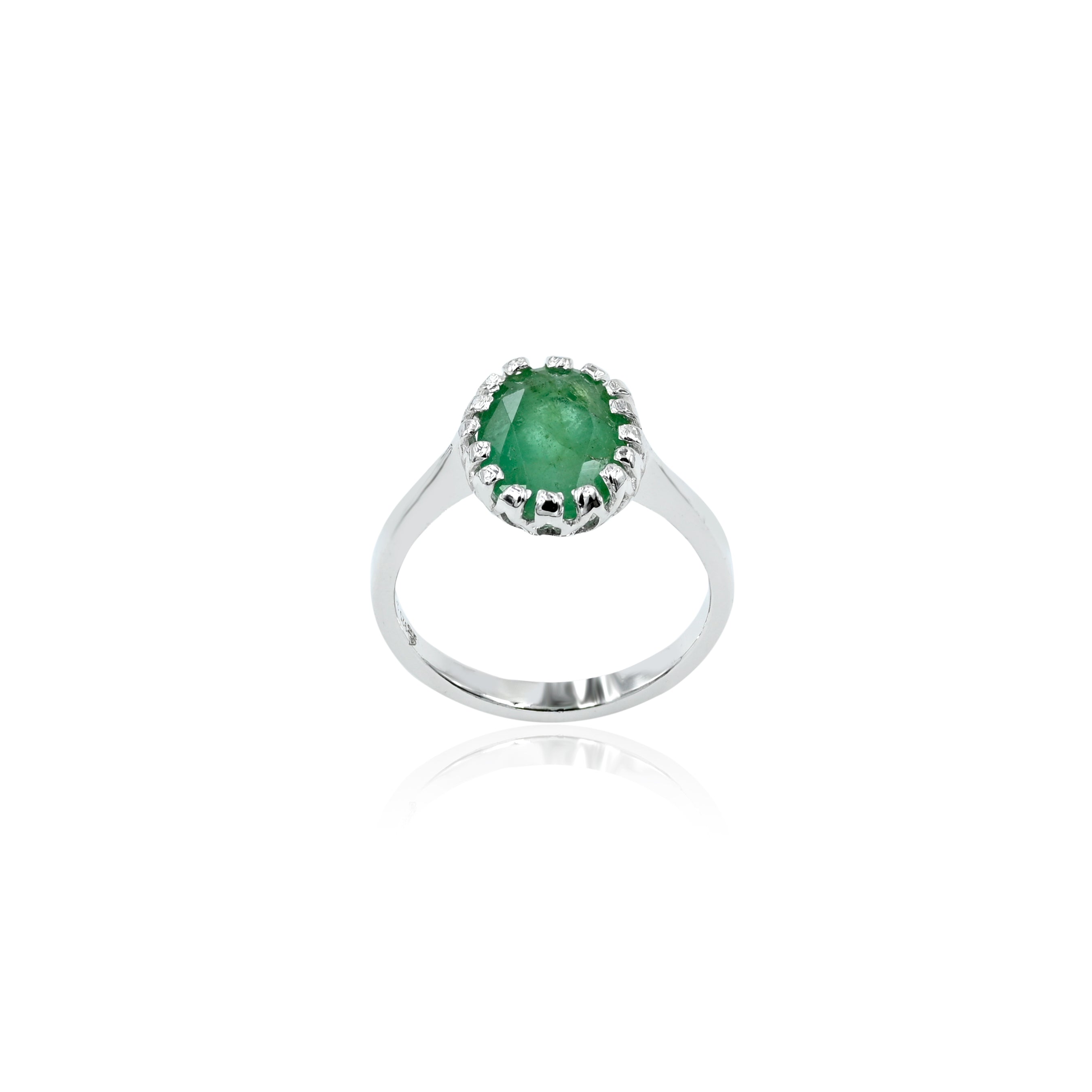 Natural Zambian Emerald (Panna) 2.75ct (3.02 Ratti) Faceted Oval Cut Ring
