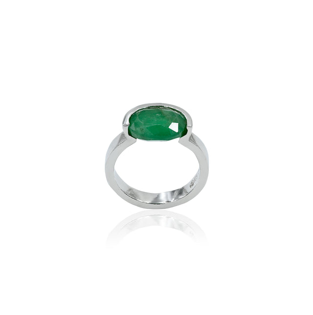 Natural Zambian Emerald (Panna) 3.15ct (3.46 Ratti) Faceted Oval Cut Unisex Ring