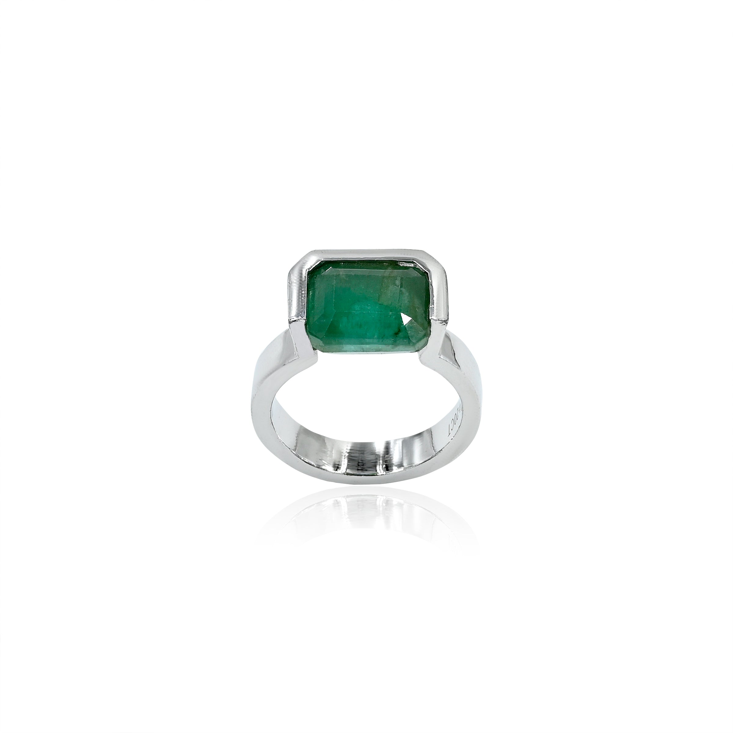 Natural Zambian Emerald (Panna) 4.20ct (4.62 Ratti) Faceted Emerald Cut Unisex Ring