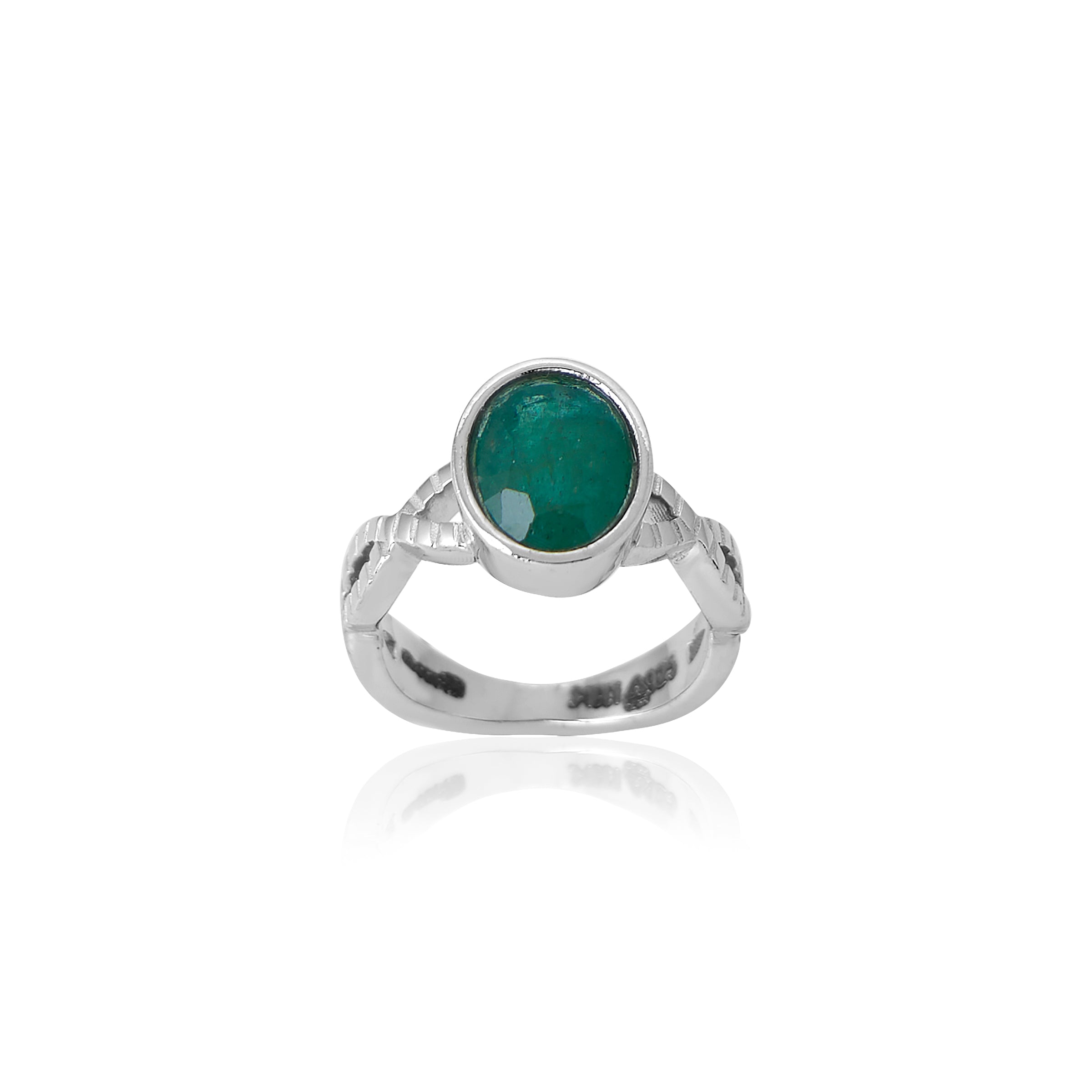 Natural Zambian Emerald (Panna) 3.40ct (3.74 Ratti) Faceted Oval Cut Ring