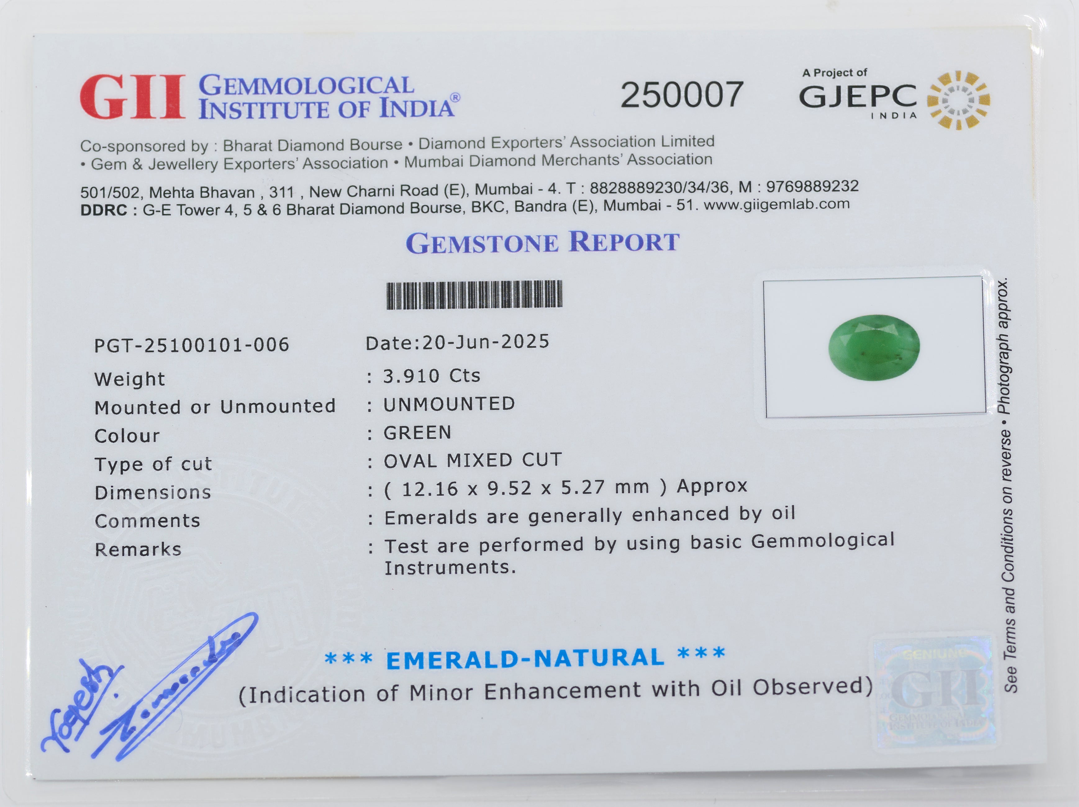 Natural Emerald (3.91 Carat and 4.30 Ratti)