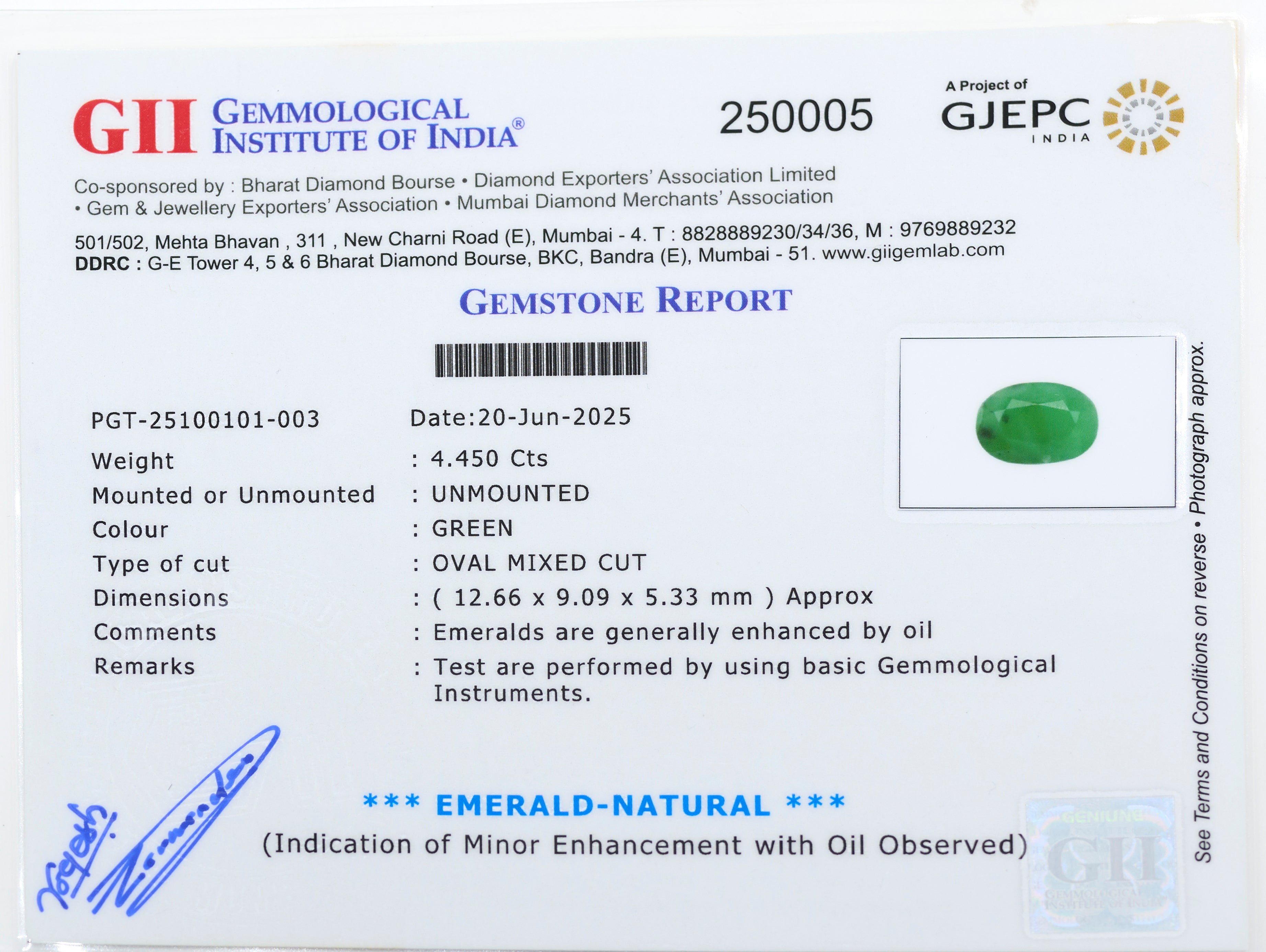 Natural Emerald (4.45 Carat and 4.90 Ratti)