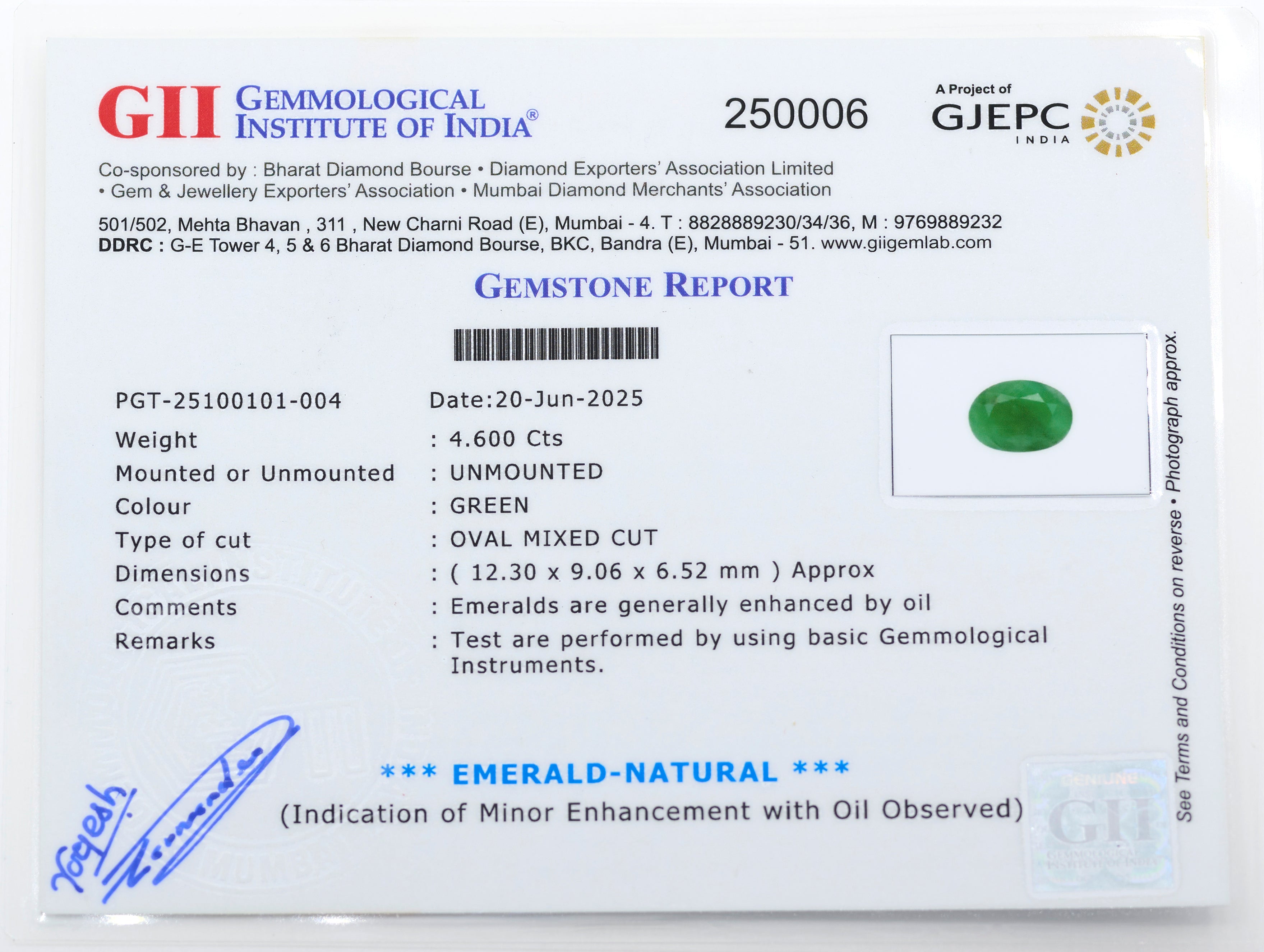 Natural Emerald (4.60 Carat and 5.06 Ratti)