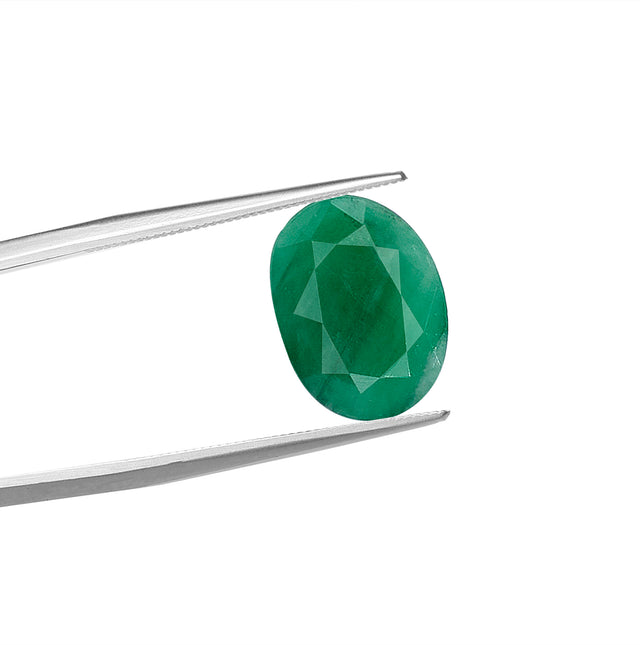 Natural Emerald (4.60 Carat and 5.06 Ratti)
