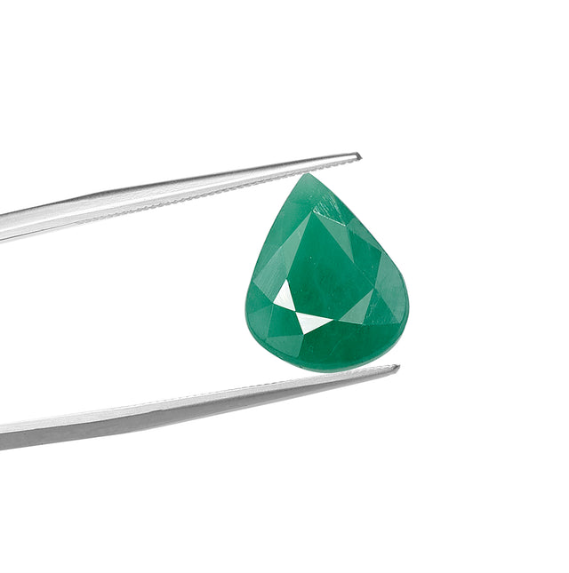 Natural Emerald (4.95 Carat and 5.45 Ratti)