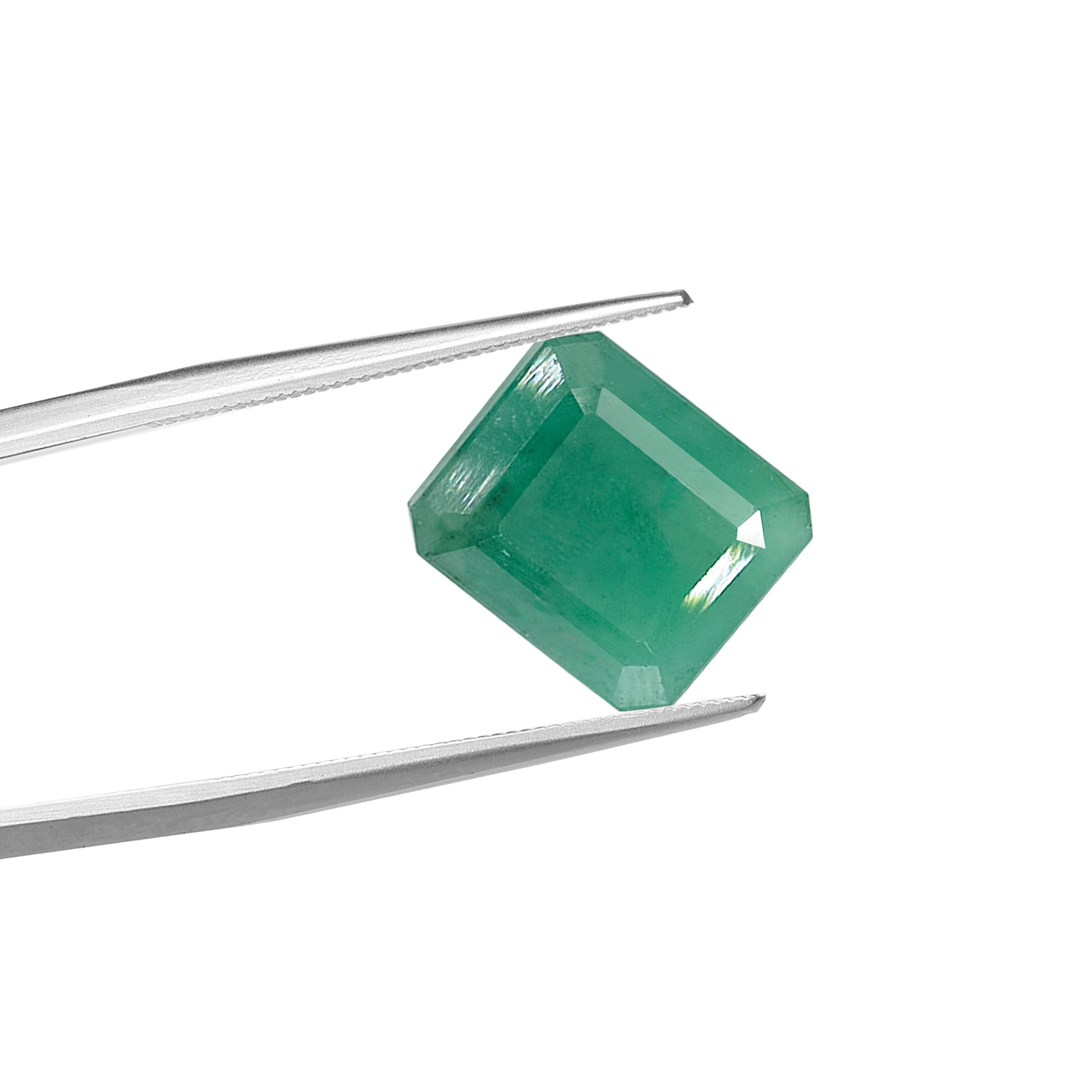 Natural Emerald (5.00 Carat and 5.50 Ratti)