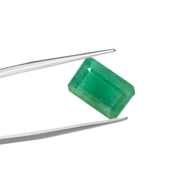 Natural Emerald (4.86 Carat and 5.35 Ratti)