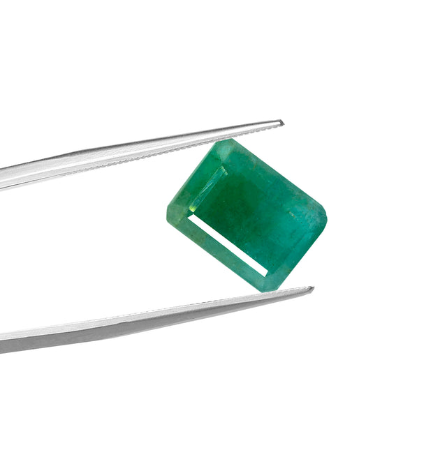 Natural Emerald (5.26 Carat and 5.79 Ratti)