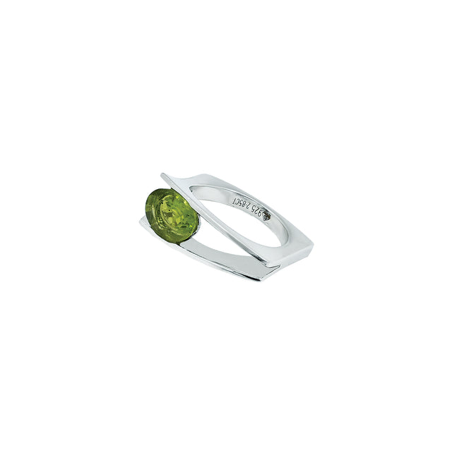 Peridot Ring (2.85 Carat / 3.14 Ratti)