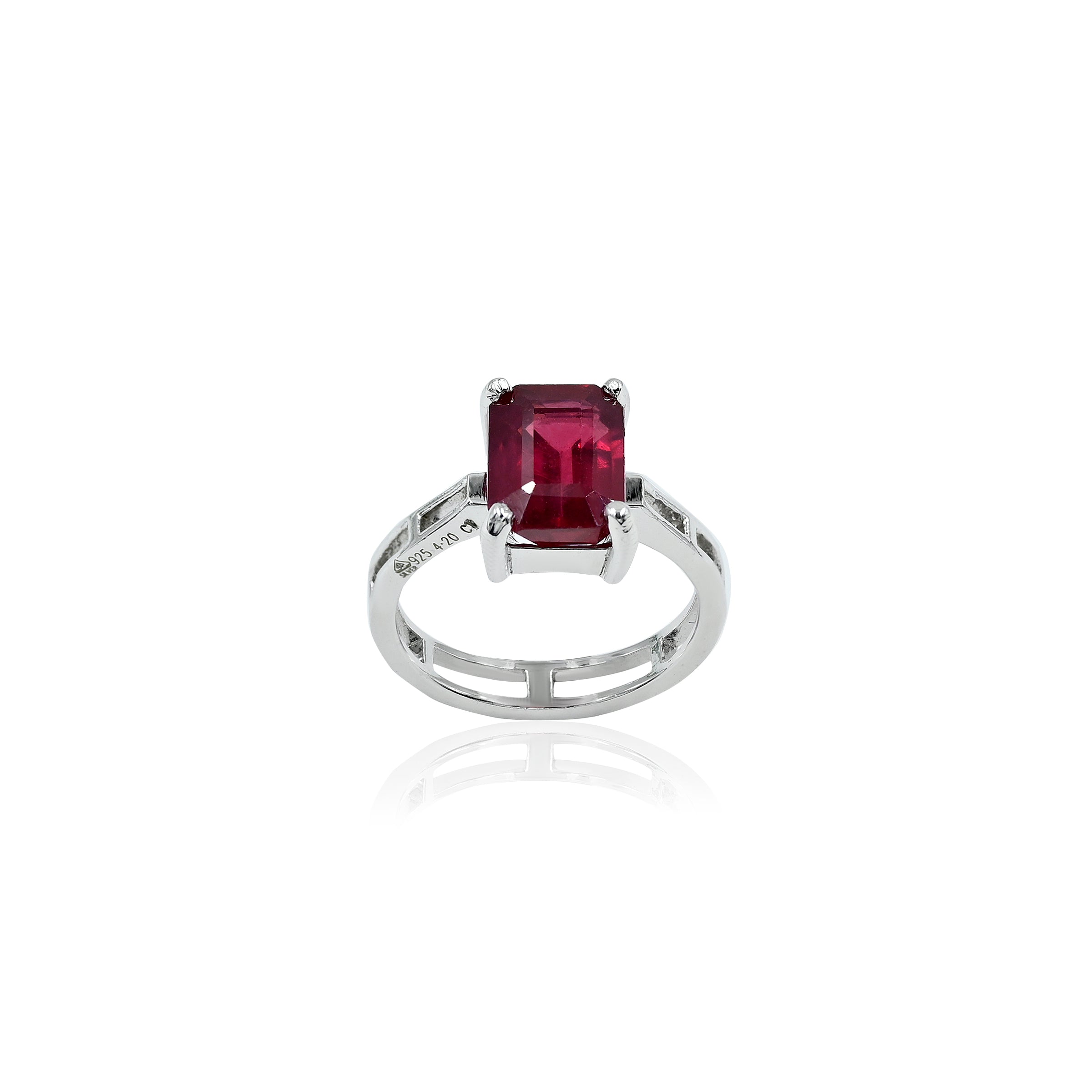 Natural Bangkok Ruby(Manik) 4.20ct(4.62 Ratti) Faceted Emerald Cut Ring