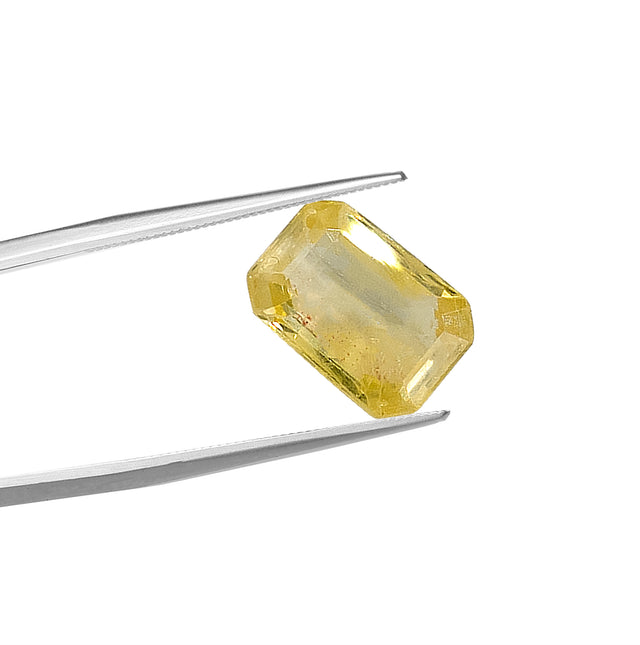 Natural Yellow Sapphire Gemstone (1.85 Carat and 2.04 Ratti)