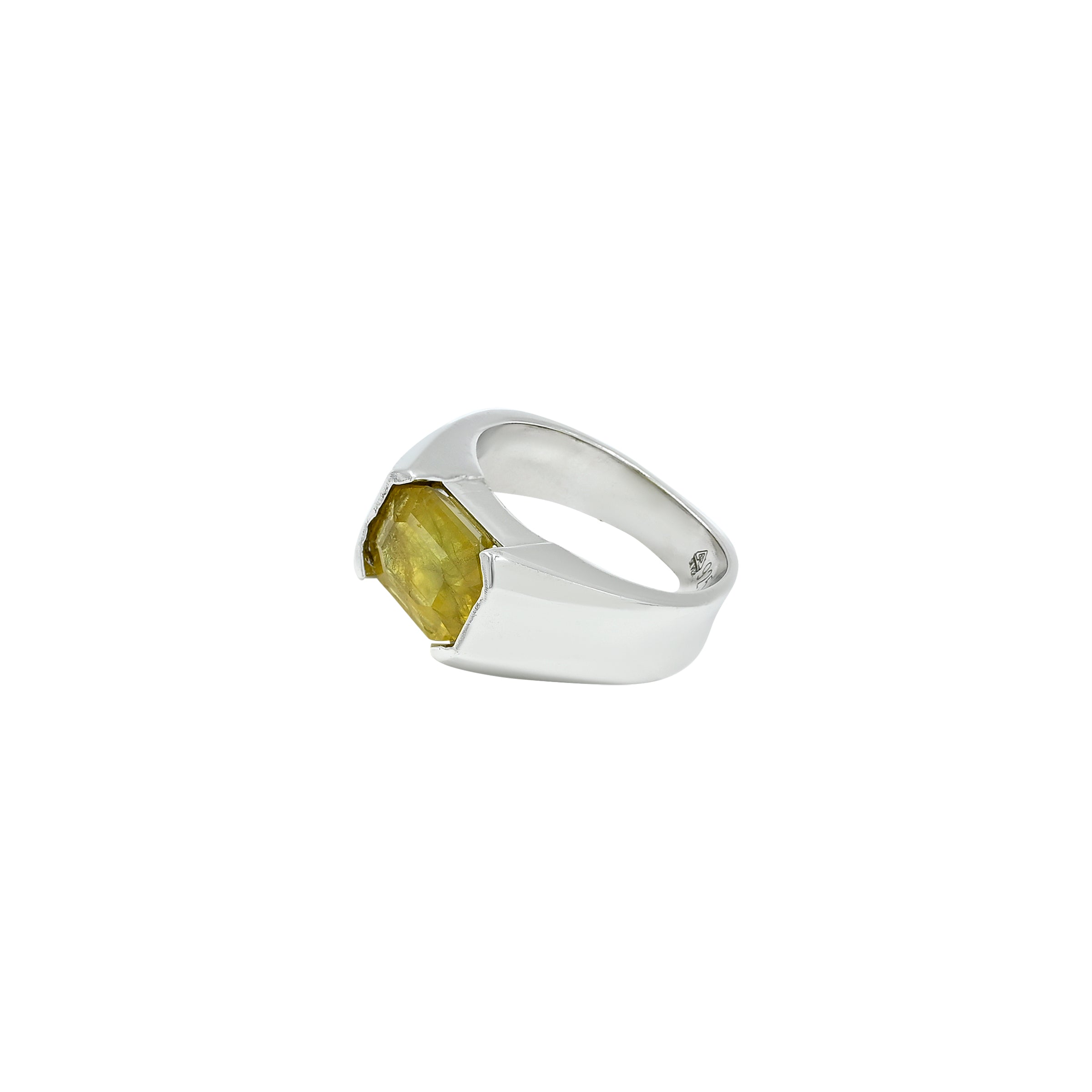 Natural Yellow Sapphire (Pukhraj) 6.00ct (6.60 Ratti) Faceted Oval Cut Unisex Ring