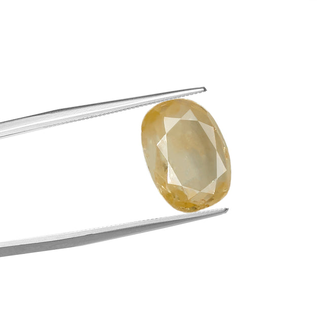 Natural Yellow Sapphire Gemstone (2.08 Carat and 2.29 Ratti)