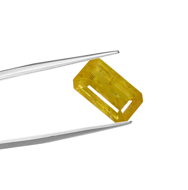 Natural Yellow Sapphire (3.00Ct Carat and 3.30 Ratti)