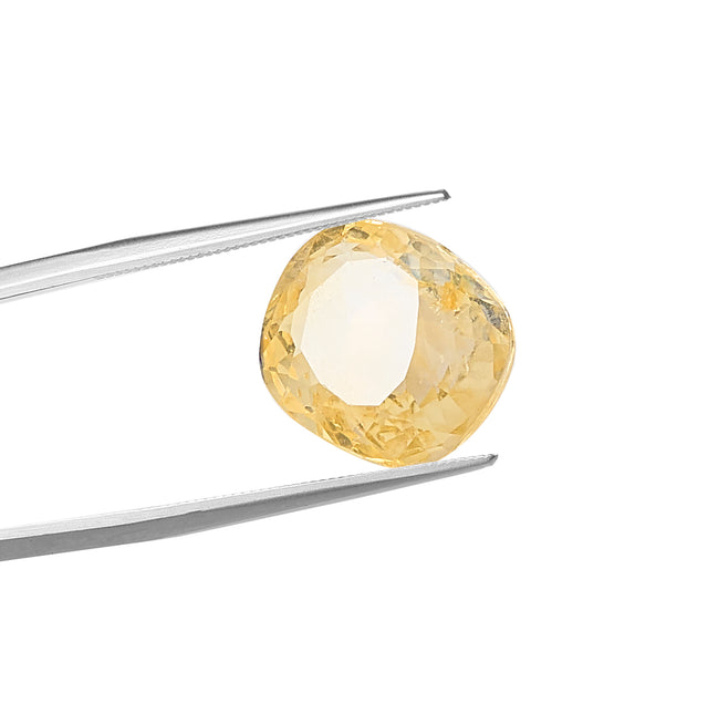 Natural Yellow Sapphire Gemstone (3.96 Carat and 4.36 Ratti)