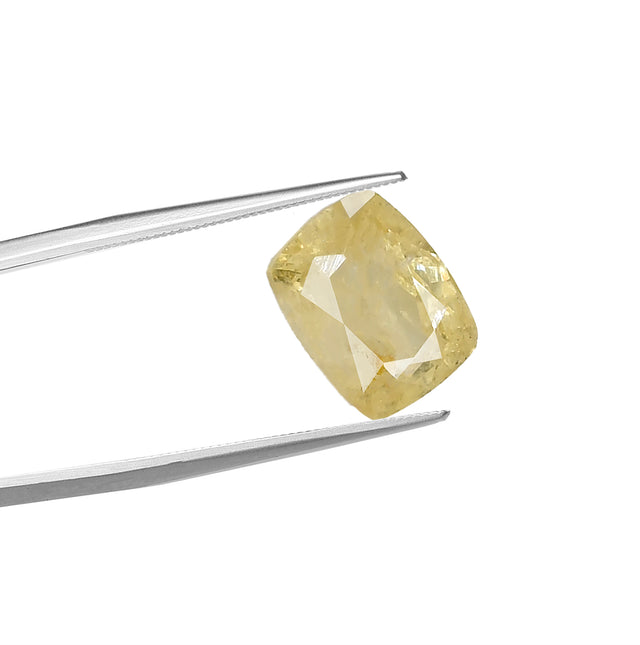Natural Yellow Sapphire Gemstone (4.46 Carat and 4.91 Ratti)